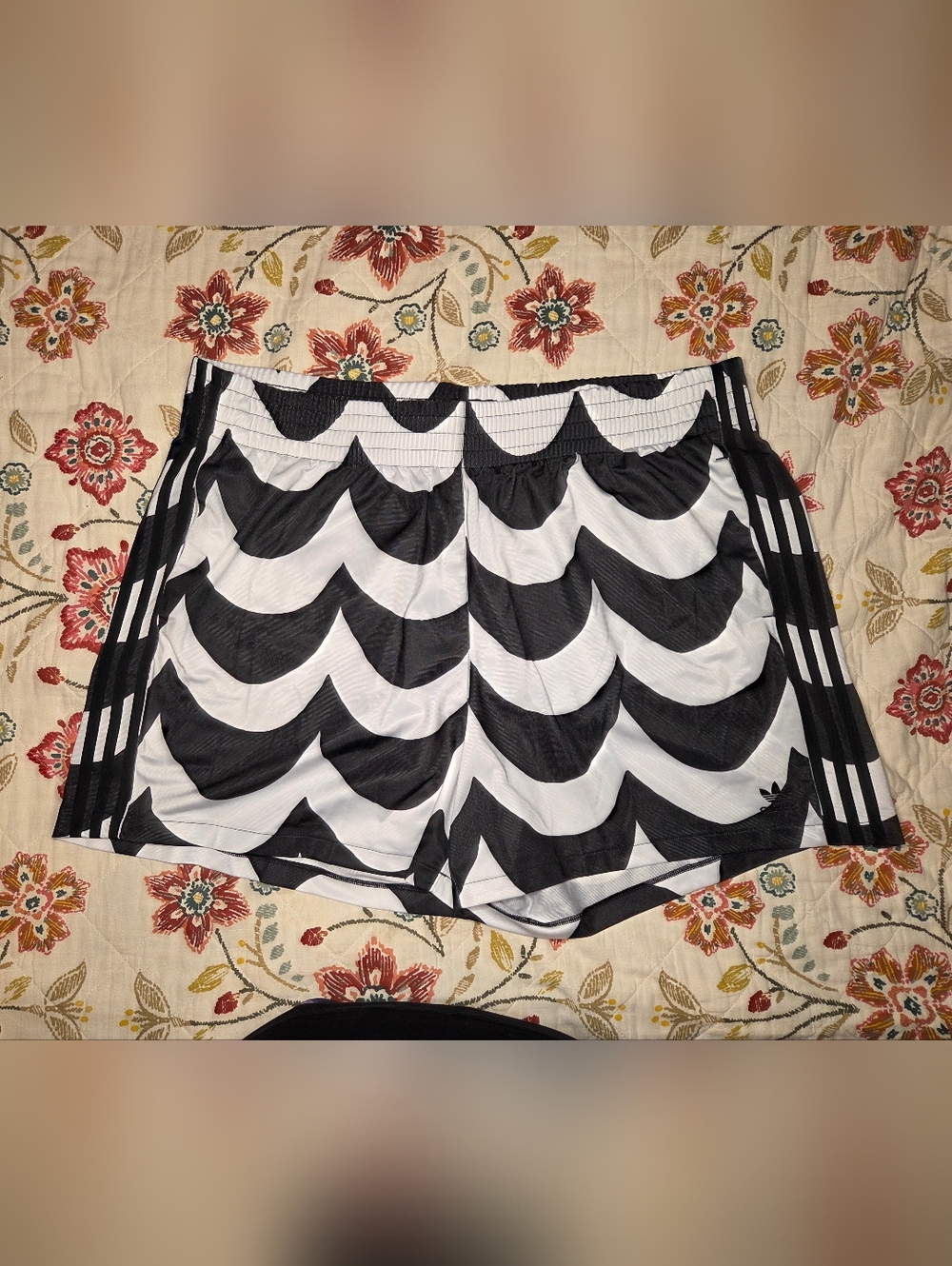 Adidas Originals x Marimekko Primegreen black and white athletic shorts, size 3X